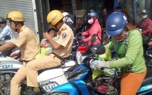 Từ việc hai CSGT đưa em bé đi cấp cứu: Hãy lan tỏa những câu chuyện nhân văn