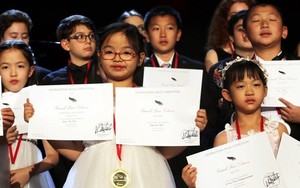 Bé gái Việt 7 tuổi giành giải nhất tại cuộc thi piano quốc tế ở New York