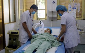 Thời tiết nắng nóng, nhiệt độ trên 40 độ C, cấp cứu hàng loạt bệnh nhân sốc nhiệt