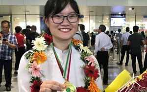 Trong 'bão giông' của ngành giáo dục, vẫn có những bông hồng nở rộ