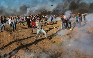 Quân đội Israel lại nổ súng vào người biểu tình Palestine