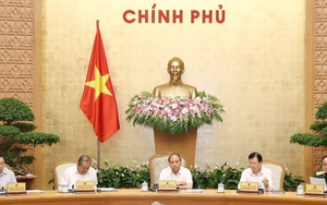 Thủ tướng Nguyễn Xuân Phúc: Hà Nội cần đảm bảo vệ sinh môi trường khu vực ngập lụt