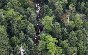 Tìm thấy mảnh vỡ của máy bay cứu hộ bị mất tích ở miền Trung Nhật Bản