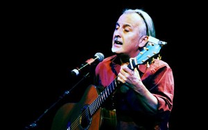 Nghệ sĩ Andres Godoy: Chơi fingerstyle guitar với bàn tay trái