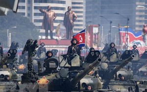 Mỹ hoan nghênh Triều Tiên không phô diễn dàn tên lửa đạn đạo trong lễ diễu binh