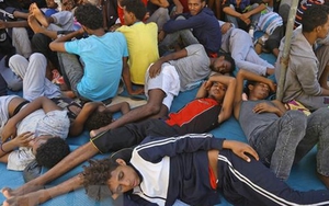 Hơn 100 người di cư chết ngoài khơi Libya do thuyền cao su chìm