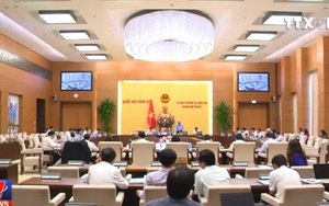 Tài liệu Tiếng Việt công nghệ 'nóng' tại phiên họp Thường vụ Quốc hội