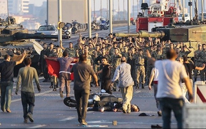 Vụ đảo chính ở Thổ Nhĩ Kỳ: Bắt giữ thêm 3 giáo sĩ Hồi giáo và 23 binh sĩ