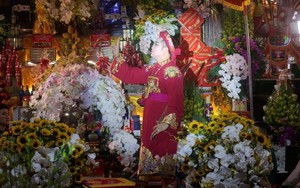 Liên hoan diễn xướng hầu thánh tại Côn Sơn - Kiếp Bạc