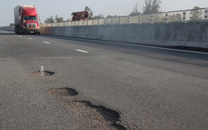 VEC: Ngày 17/10 sẽ sửa xong mặt đường hư hỏng tại cao tốc Đà Nẵng - Quảng Ngãi