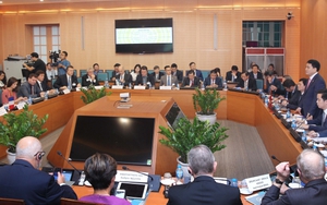 Hà Nội kêu gọi doanh nghiệp Pháp đầu tư xây dựng thành phố thông minh