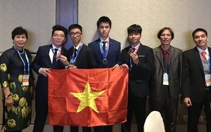 Việt Nam giành huy chương vàng Olympic Thiên văn học và Vật lý thiên văn