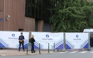 Tấn công bằng dao nhằm vào cảnh sát Bỉ