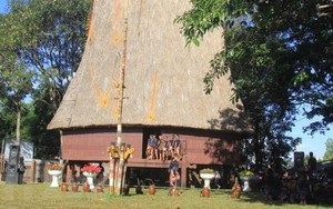 Festival văn hóa Cồng chiêng Tây Nguyên 2018: Phục dựng Lễ khánh thành Nhà Rông mới