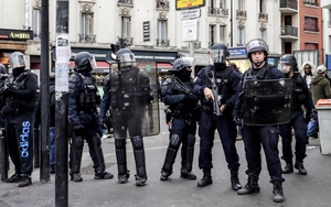 Pháp tăng cường biện pháp an ninh đối phó với cuộc biểu tình vào cuối tuần
