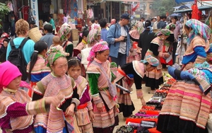 Vui năm mới 2019 với phiên chợ phiên vùng cao ở Hà Nội