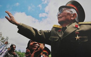 Trần Định - Nguyễn Đình Toán trưng bày 50 ảnh về Đại tướng Võ Nguyên Giáp