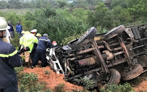 Quảng Trị lật xe ô tô tải làm 3 người thương vong