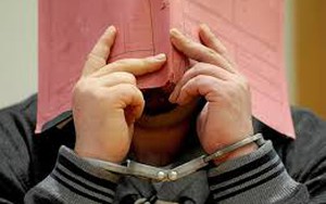 Truyện cười bốn phương: Bệnh nhân đồng tính