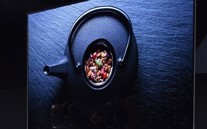 Mẫu tivi thoắt ẩn thoắt hiện, gập vào cuộn lại đầu tiên trên thế giới