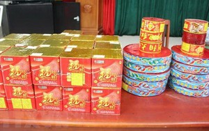 Hưng Yên: Bắt quả tang cán bộ công chứng buôn pháo nổ trái phép