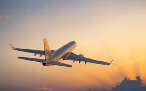 Truyện cười bốn phương: Lần đầu hạ cánh