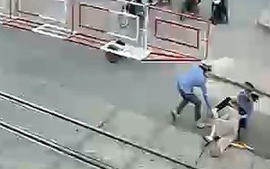 Bộ trưởng Bộ GTVT gửi thư khen hai nữ nhân viên đường sắt dũng cảm cứu người