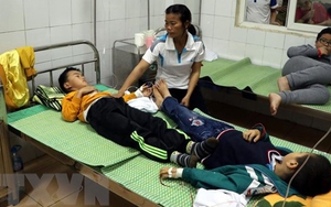 Vụ học sinh tiểu học ăn nhầm bột thông bồn cầu tại Hải Dương: 14 em đã đi học