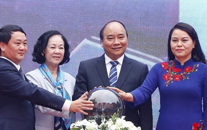 Thủ tướng Nguyễn Xuân Phúc: Lấy hạnh phúc và sự an toàn của phụ nữ, trẻ em là mục tiêu hành động