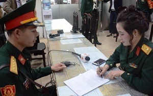 Giả danh nữ sĩ quan Quân đội để 'khoe mẽ'