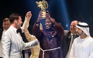 Thầy giáo nghèo nhận Giải giáo viên toàn cầu lĩnh 1 triệu USD