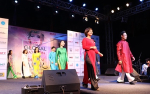 Trình diễn Áo dài Việt Nam tại Tuần lễ thời trang toàn cầu ở Ấn Độ