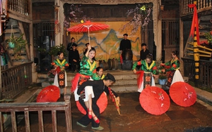 Nghe khèn Mông trên Cao nguyên đá Đồng Văn