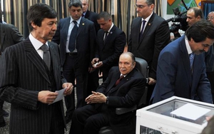 Tòa án quân đội Algeria buộc tội em trai cựu Tổng thống