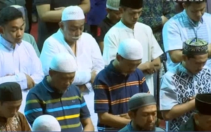 Người Hồi giáo khắp nơi trên thế giới bước vào lễ Ramadan