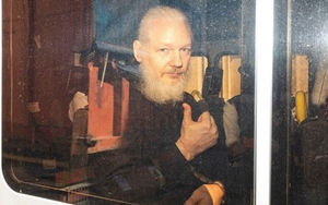Ecuador sẽ trao tài liệu về ông chủ WikiLeaks cho Mỹ
