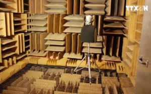 VIDEO: Căn phòng tĩnh lặng nhất thế giới có thể khiến con người 'hóa điên'