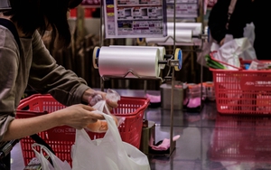 Nhật Bản sẽ cấm siêu thị, cửa hàng cấp túi ni lông miễn phí cho người mua hàng