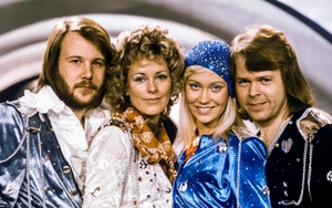 Ca khúc 'One Of Us' của ABBA: Ước gì em chưa bao giờ rời đi