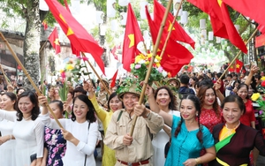 Kỷ niệm 65 năm Ngày Giải phóng Thủ đô: Hào hùng âm hưởng ngày chiến thắng
