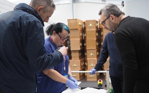 Vụ 39 người Việt tử vong ở Anh: Thi thể và tro cốt 23 nạn nhân còn lại đã được đưa về nước