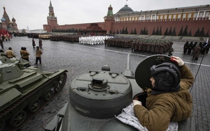 Kỷ niệm Cách mạng tháng Mười Nga: Tái hiện cuộc duyệt binh lịch sử năm 1941