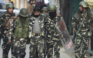 Giao tranh giữa binh sĩ Ấn Độ-Pakistan dọc ranh giới ở Kashmir