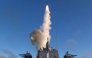 Nga lần đầu tiên phóng thử tên lửa siêu thanh Tsirkon từ tàu chiến