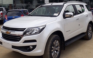 Nhiều mẫu xe giảm giá xả hàng