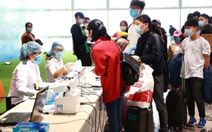 Dịch COVID-19: Bộ Ngoại giao thông báo về việc điều chỉnh các quy định nhập cảnh