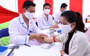 Thứ trưởng Bộ Y tế kêu gọi tuổi trẻ ngành y tích cực tham gia hiến máu
