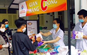 Gian hàng '0 đồng' giúp đỡ bệnh nhi mùa dịch COVID-19
