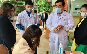 17 nhân viên y tế BV Phụ sản Hà Nội tiếp xúc gần với BN243 âm tính lần 2 với SARS-CoV-2