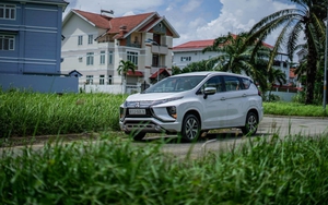 Xpander thành công kỷ lục, Mitsubishi tặng quà khách hàng